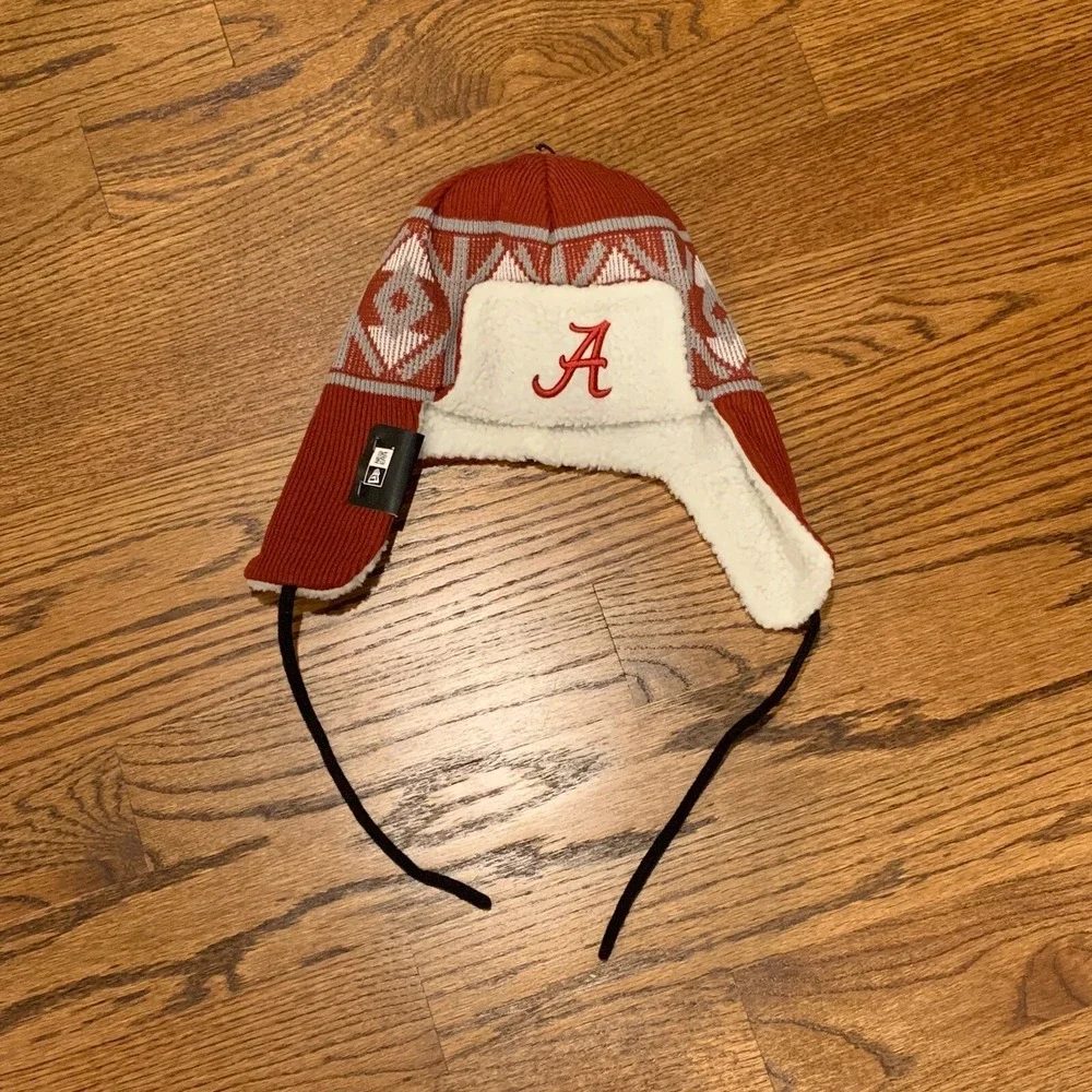 Alabama Crimson Tide New Era NCAA Scarlet & White Winter Trapper Knit Hat OSFM